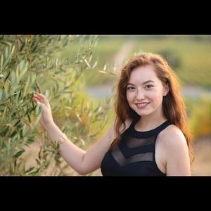 Meet your Posher, Hannah